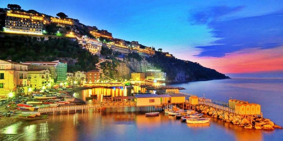 Casa Conny Lägenhet Piano di Sorrento Exteriör bild